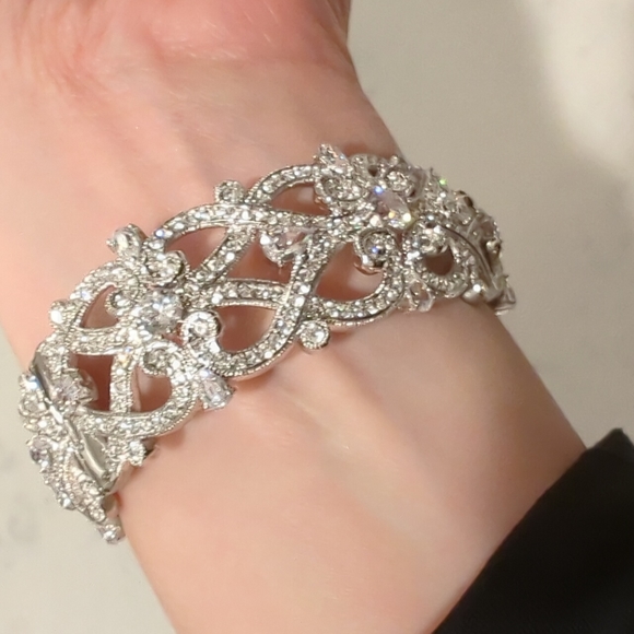 Rhinestone bracelet bangle Nordstrom - Picture 2 of 3